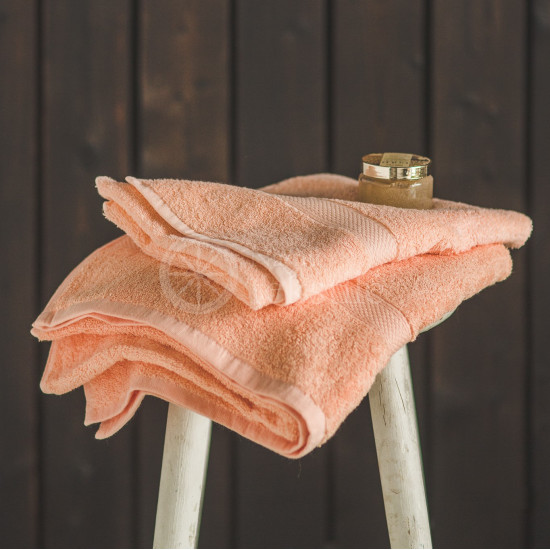 Bamboo fibre terry bath towel peach
